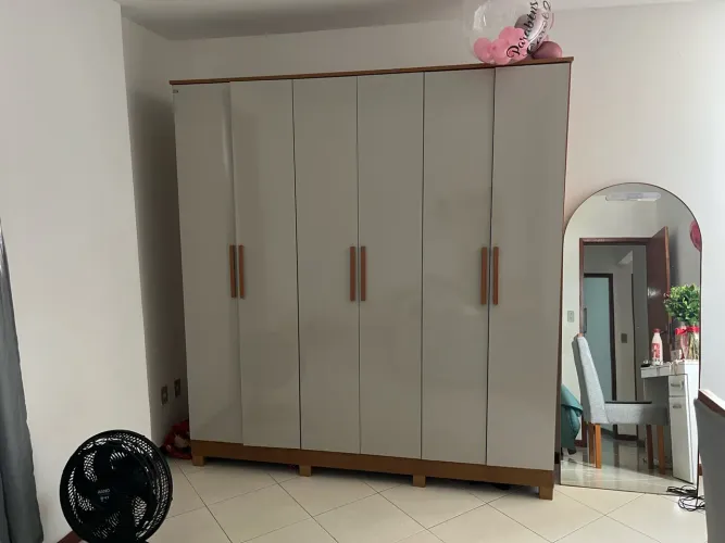 Guarda Roupas 6 portas