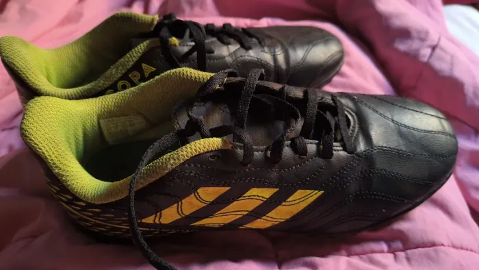 Chuteira da Adidas