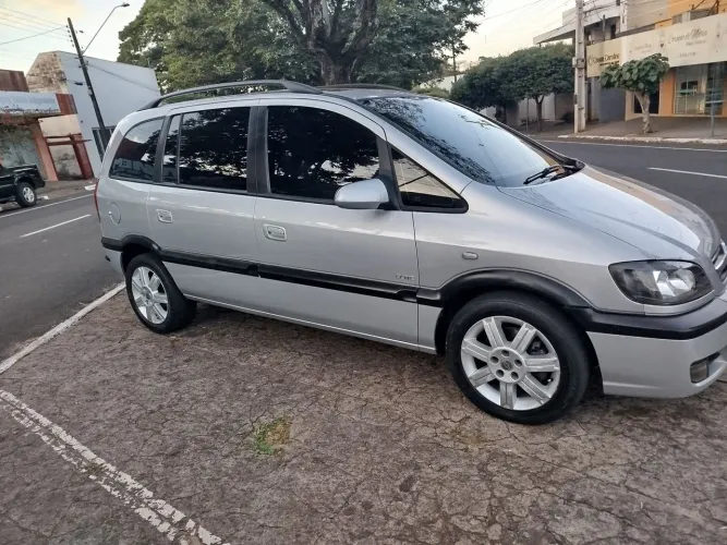 Chevrolet Zafira Elite 2.0 MPFI Flexpower 8V AUT 2005