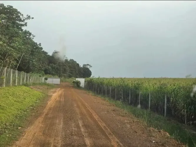 Fazenda 4.260 hec em Vera MT. 966hec irrigados 2.200hec lavoura
