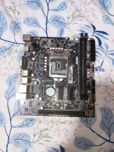 Placa mãe para retirada de peças