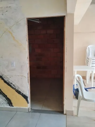 Alugo casa com piscina 