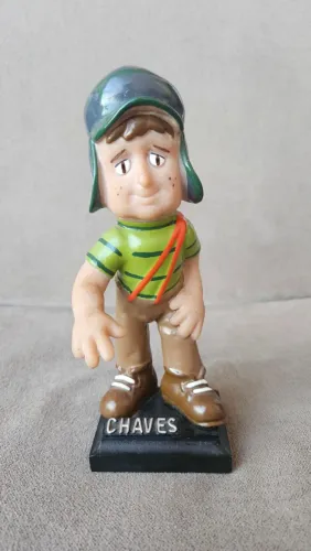 Estátua Chaves Colecionável com Base
