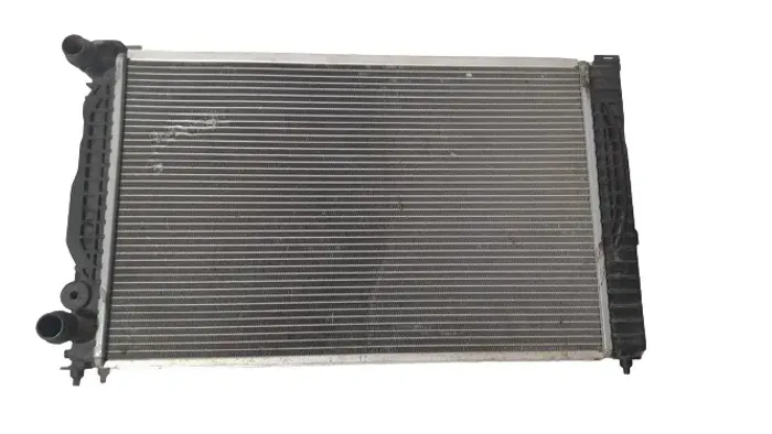 Radiador De Água Audi A4 1.8 Mt B5 94 95 96 97 98 99 00 01