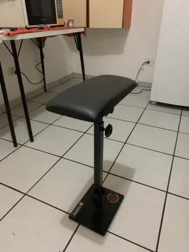 Apoio de braço p/ tatuagem, manicure etc