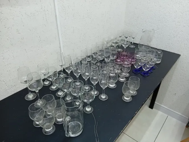 Cj.de taças,copo de jarras de cristal.