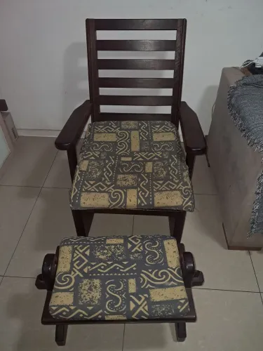 Cadeira madeira maciça 