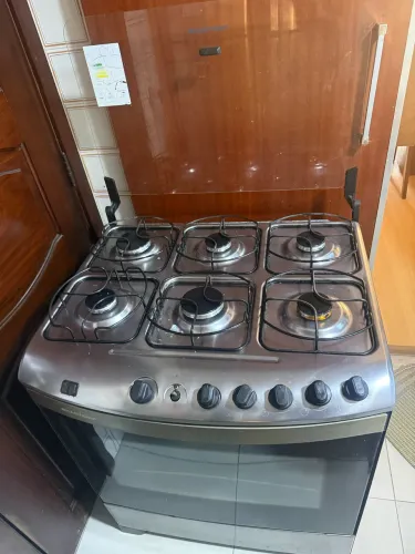 Fogão Brastemp 6 bocas - precisa de manutenção