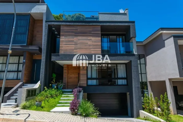 CASA DE ALTO PADRÃO EM CONDOMÍNIO FECHADO