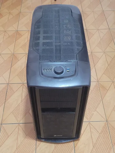Gabinete Full Tower