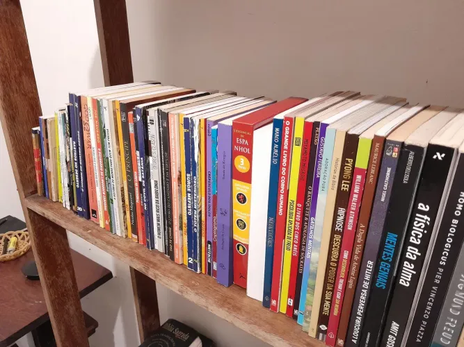 COLEÇÃO de 50 LIVROS de Psicologia, Filosofia e Estratégia