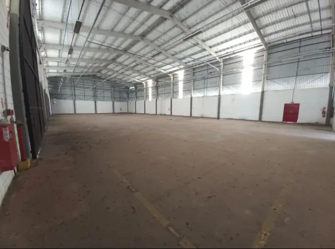 Galpão Industrial à Venda | 1.200 m² de Área Construída | Terreno de 3.000 m²