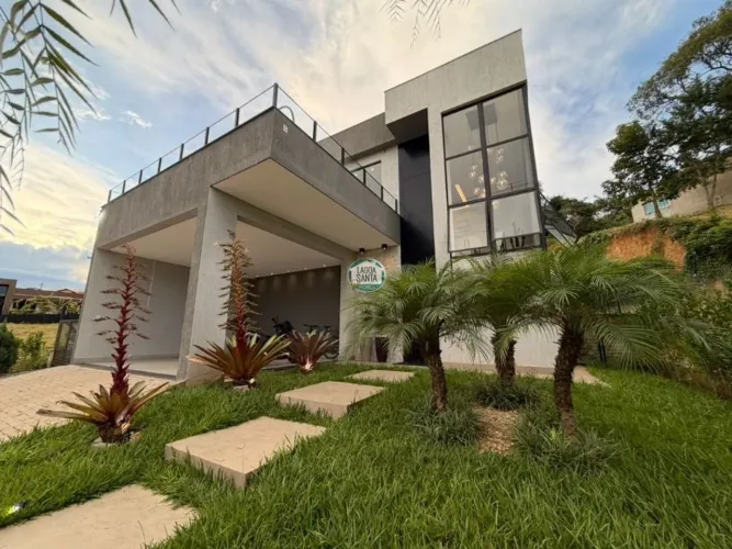 Casa a venda por R$ 2.690.000 - Condomínio Gran Royalle Lagoa Santa - Lagoa Santa/MG