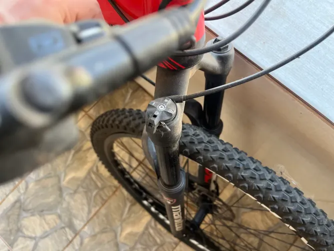 MTB Groove Aro 29 | Grupo Deore | Manitou a Ar