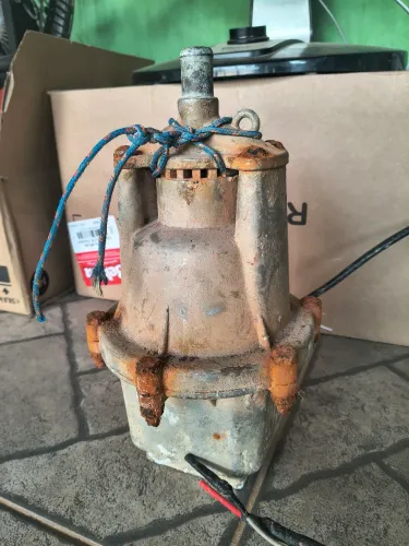 Bomba submersa só 70