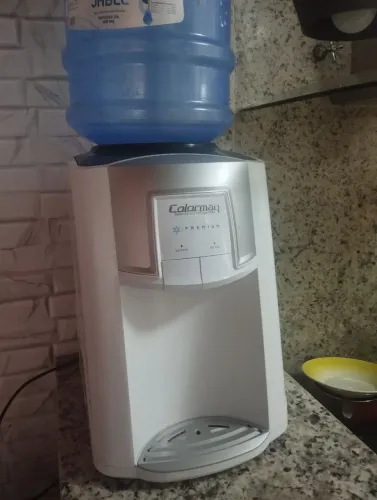 Bebedouro de água 