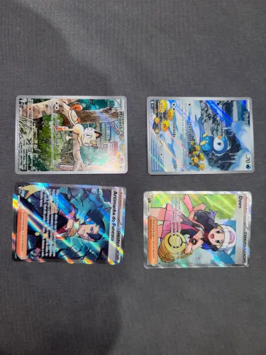 Vendo cartas Pokémon full art valor pelas 4