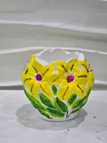 Vaso artesanal de gesso pequeno - novo