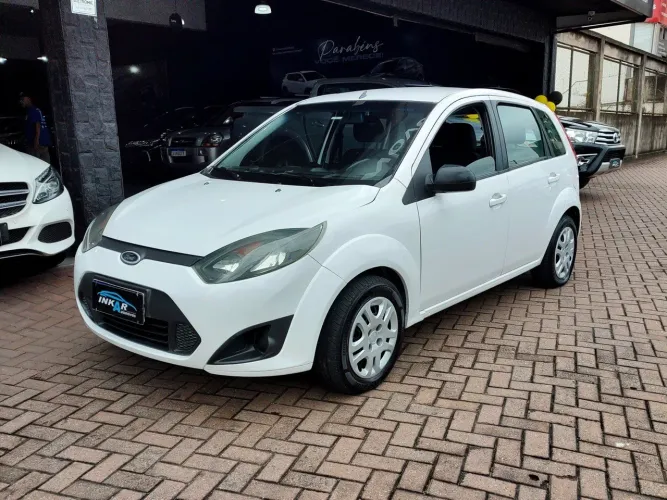 Ford Fiesta 1.0 Rocam SE Plus Hatch 8V Flex 4P Manual 2014