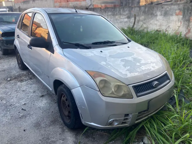 Vendo peças de Ford Fiesta 1.0 Zetec Rocam 2007
