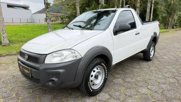 Fiat Strada Working 1.5 MPI 8V CE (álcool) 2016