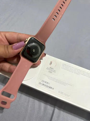 Apple Watch séries 5 rose 