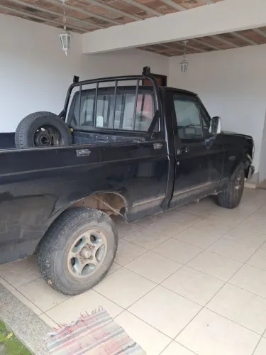 Ford F-1000 XLT 2.5 HSD Diesel TB 1997