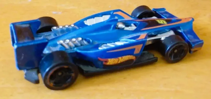 Hot Wheels - CFG97 Winning Formula Blue