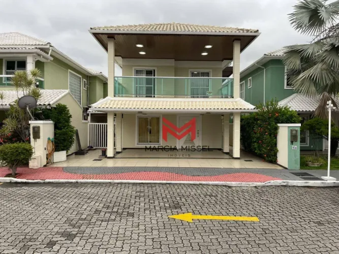 Casa com 5 dormitórios à venda, 216m² por R$ 2.200.000 - Condomínio La Reserve - Nova Igua