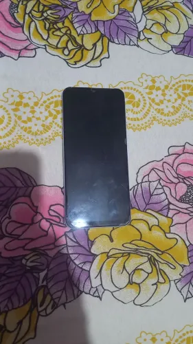 Celular gaalxy A04 é 
