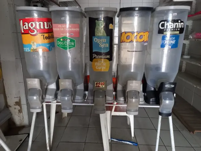 Dispenser para ração