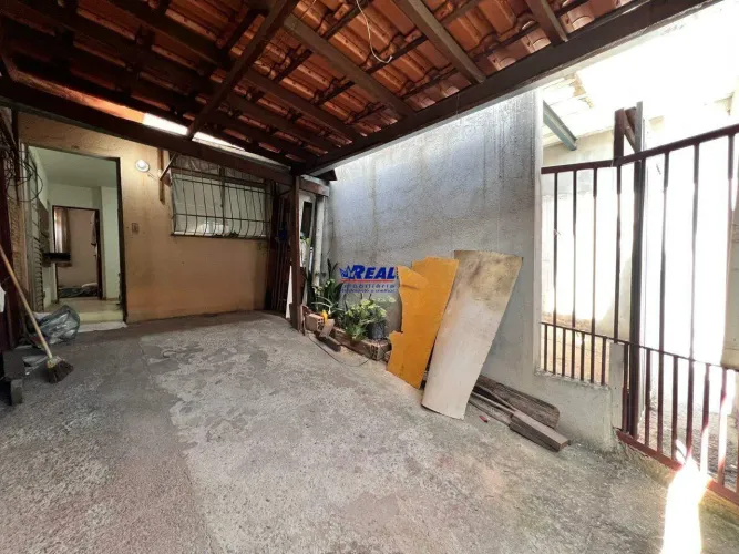 Casa residencial para aluguel no Barreiro (Solar do Barreiro) | 2 quartos + quintal