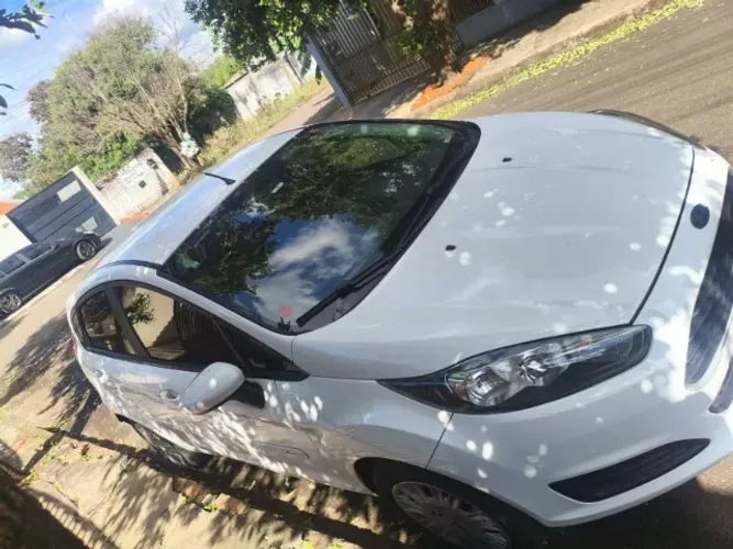 Ford Fiesta 1.5 16V Flex Mec. 5P 2015