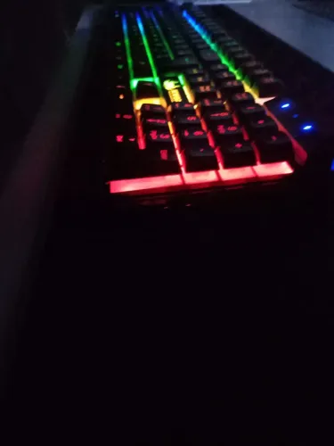 Teclado semi-mecânico com rob com fio