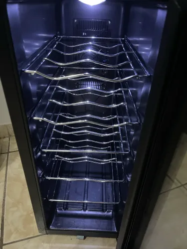 Adega Climatizada Brastemp 12 Garrafas Preta