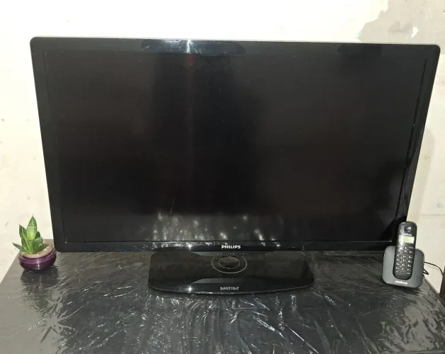 Smart TV Philips 40" Full HD LED - Modelo 40PFL5606D/78