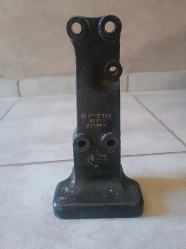 Suporte cavalete batente Mercedes actros - peça original Mercedes-Benz