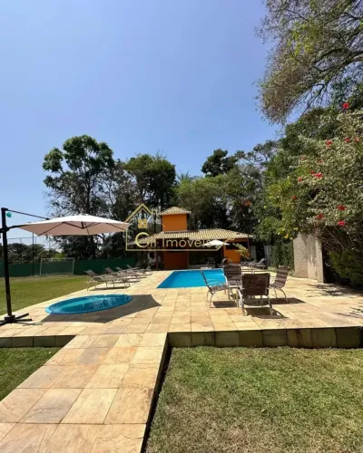 Sítio com piscina para venda com 8 quartos 4.500 metros em Francelinos Juatuba MG