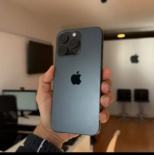 iPhone 15 pro Max 256gb - 12 meses de garantia