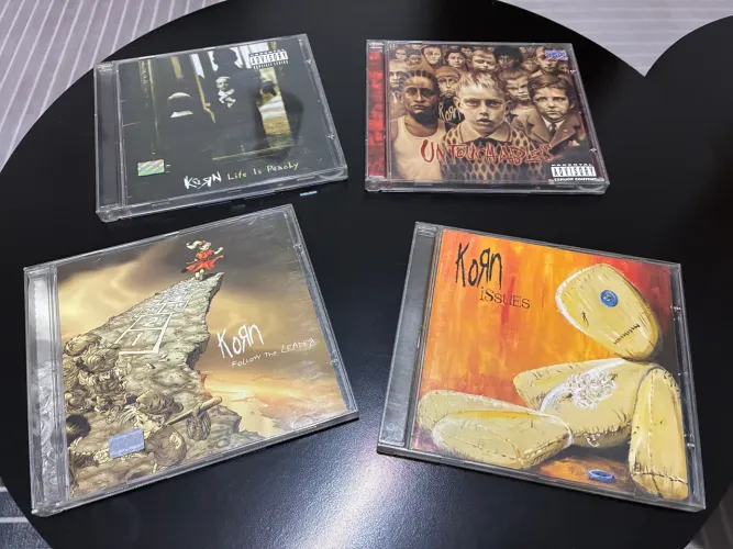 CDs Korn - Issues + Follow The Leader + Untouchables + Life Is Peachy
