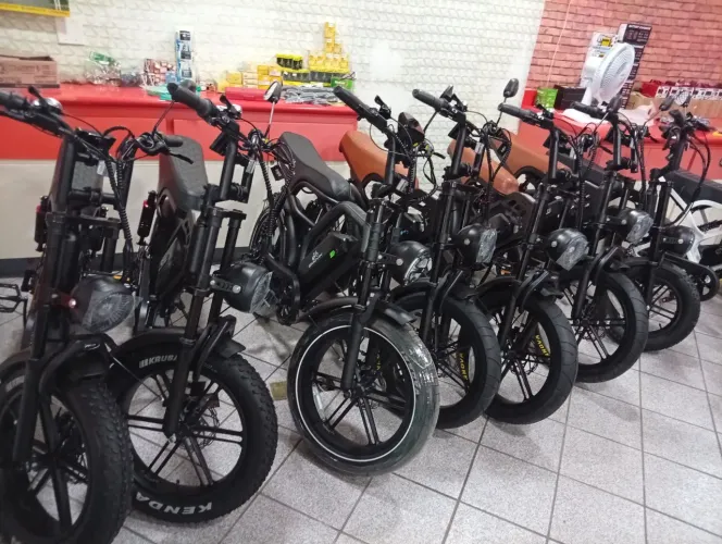 Bike elétrica V40Pro. Top de linha lançamento