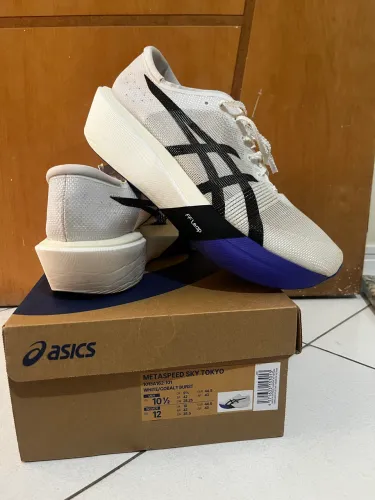 Tênis masculino Asics Metaspeed SKY Tokyo
