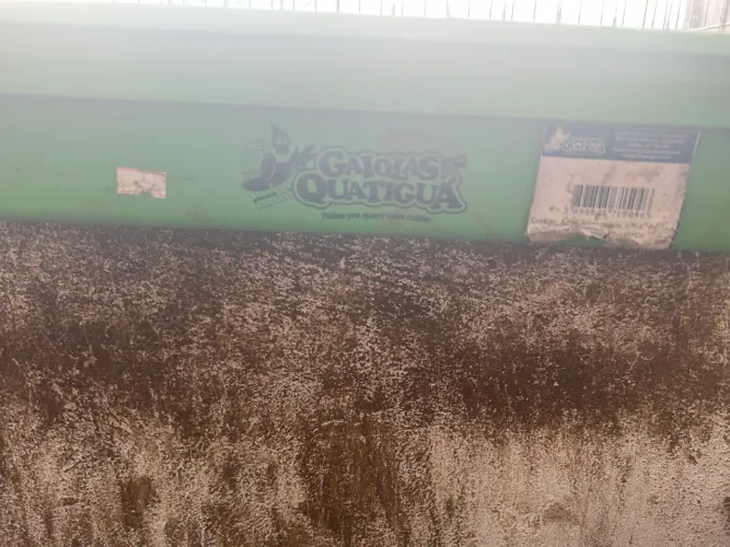 Gaiola de coelho de ferro
