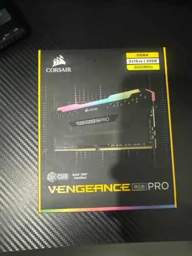 Memória RAM DDR4 32gb - CORSAIR VENGEANCE RGB PRO 3200Mhz