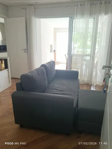 SOFÁ COM CHAISE TOK&STOK - MODERNO E ELEGANTE