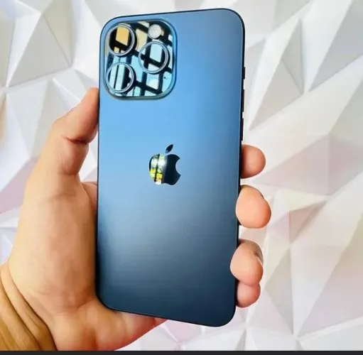 iPhone 15 Pro Max titânio Azul 256GB 6 meses de garantia