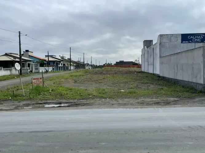 Ótimo Terreno de esquina à venda