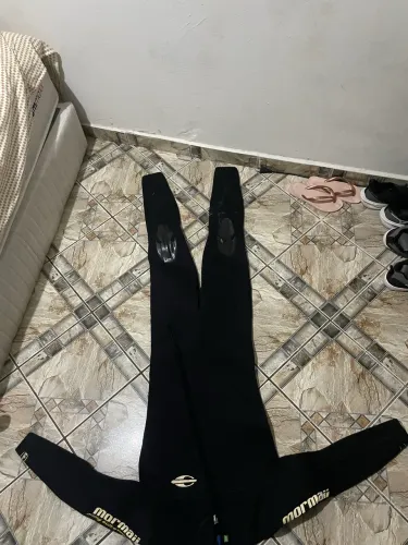 Roupa de surf 