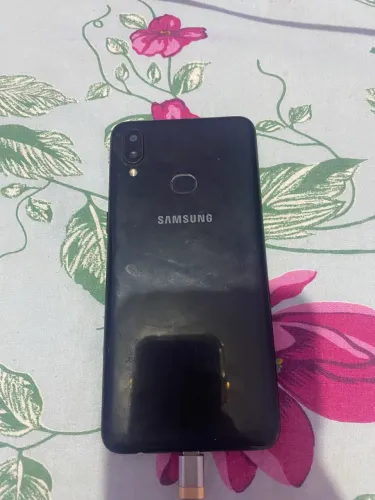 Celular à venda