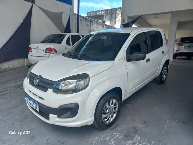 Fiat Uno Attractive 1.0 EVO Fire Flex 8V 5P 2021